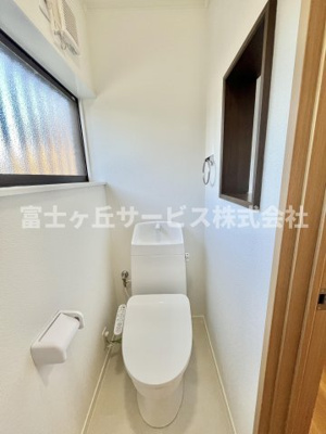 【トイレ】 | 浜松市中央区坪井町 中古戸建て | トイレです