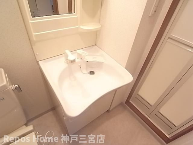 クレアール神戸の洗面所