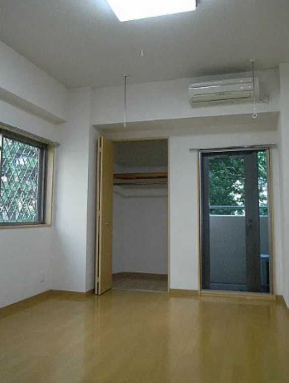 プレール・ドゥーク用賀　敷金0　眺望良好　角部屋　ペット相談の居間・リビング