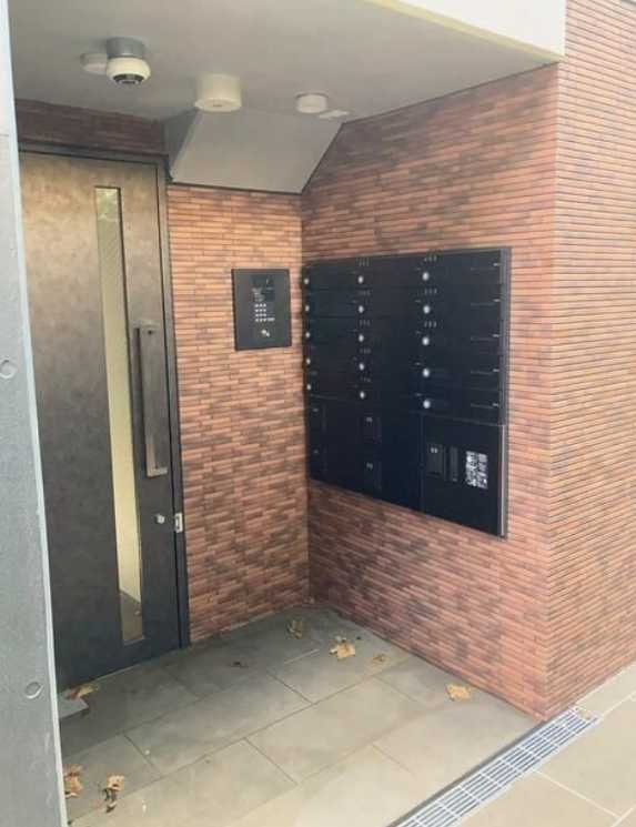 J-ARC三軒茶屋Ⅰ　築浅　礼金0　ネット無料のエントランス