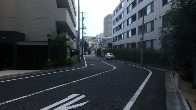 プレシス市谷台町坂の周辺