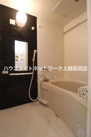 ナゴミエル/エミアス エミアスの浴室|追焚機能付