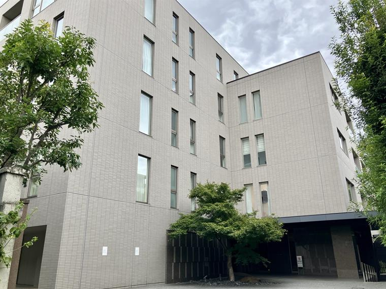 ウエリス市谷加賀町の外観