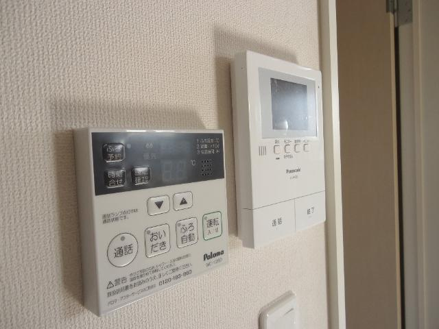 フォン・ブラウンのその他|給湯リモコン