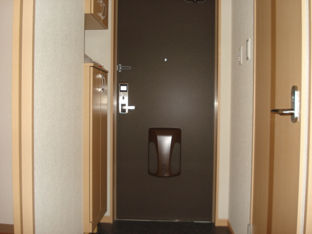 グリーングラス弐番館の玄関|玄関