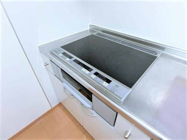 サンフローラ・エフのキッチン|反転タイプあり