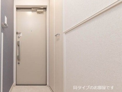 グレイスパークⅢの玄関