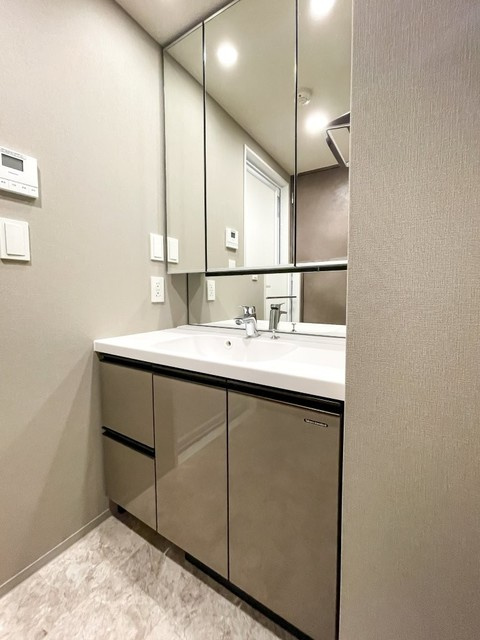 ロイヤルパークス有明の洗面所|※写真は同タイプ住戸です。
