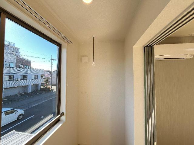 栗森2丁目新築アパートのその他|室内物干（イメージ）