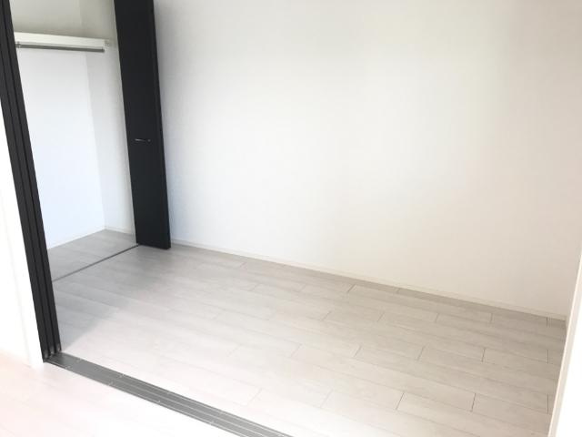 ポートレブニーの内装|洋室