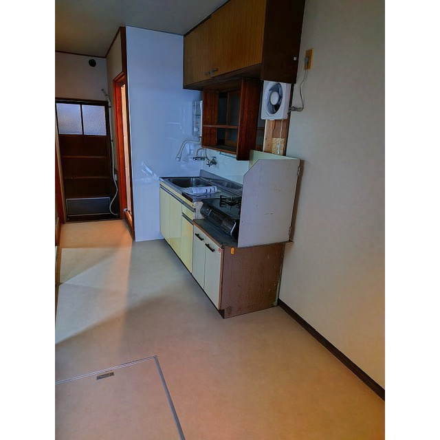 上川手248番地64戸建てのキッチン