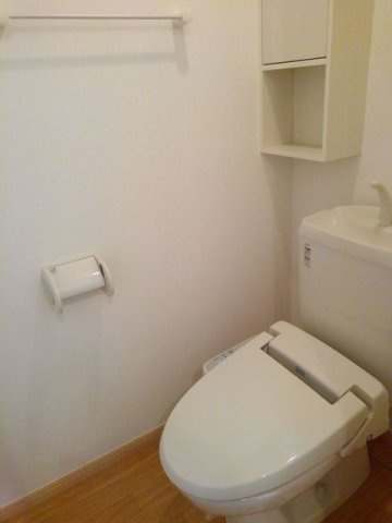 フェーヴのトイレ|清潔感のあるトイレです