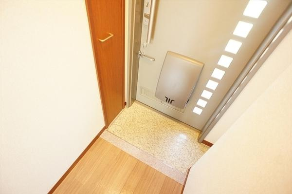 アーバンスクエアの玄関|※別部屋イメージ写真