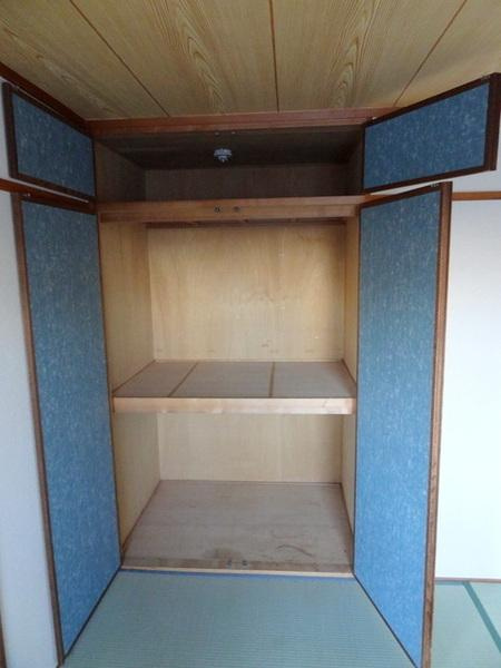 内野パークマンションの収納|★奥行のある収納★