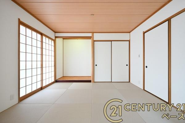 北葛城郡広陵町馬見南５丁目の中古一戸建の和室|■現地撮影写真■ほっこり落ち着けるタタミコーナー！客間としてもご利用いただけます！