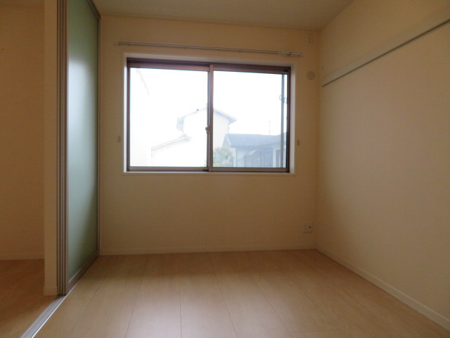姫路市飾磨区構３丁目の賃貸マンションの子供部屋