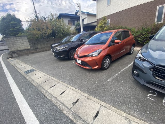グランディオスの駐車場