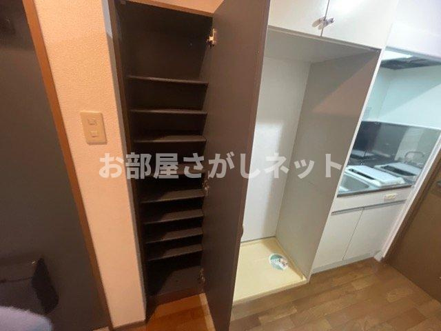 パークウェル三軒茶屋【おとり物件なし】#学生・社会人にオススメ！初期費用分割払いOK！のその他|シューズボックス