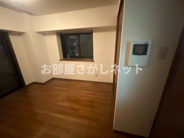 パークウェル三軒茶屋【おとり物件なし】#学生・社会人にオススメ！初期費用分割払いOK！の居間・リビング