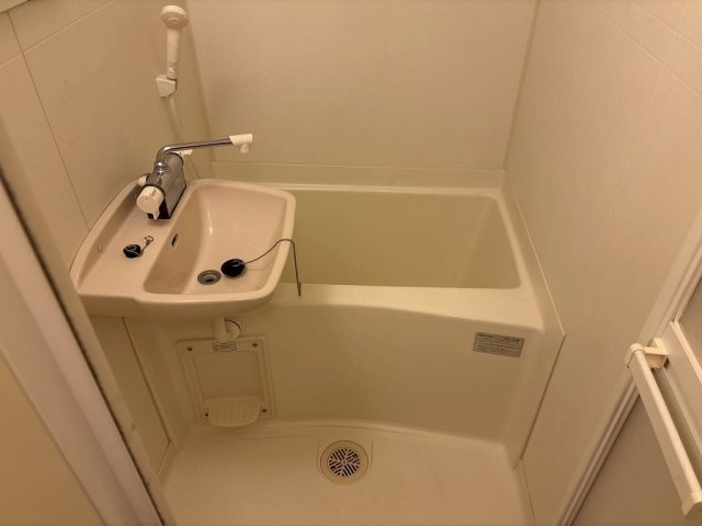 レオパレス希望の丘の浴室