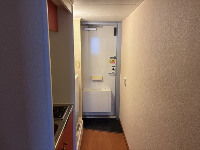 レオパレス希望の丘の玄関