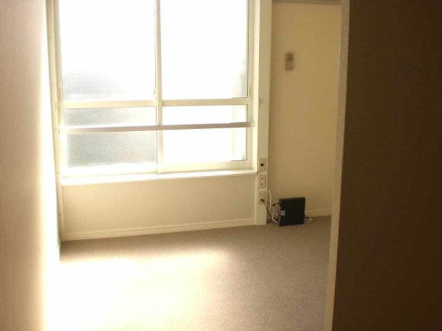 レオパレス南町田の居間・リビング|2F（家具家電無の場合）