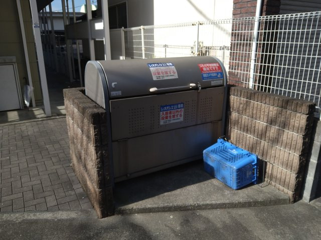 レオパレスオアシスのその他|ダストボックス