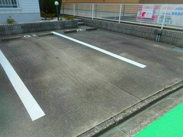 アーバンソレルの駐車場