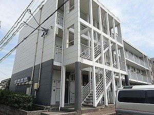 レオパレスゆうきの外観