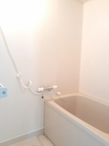 グリーンヒル滝の水の浴室