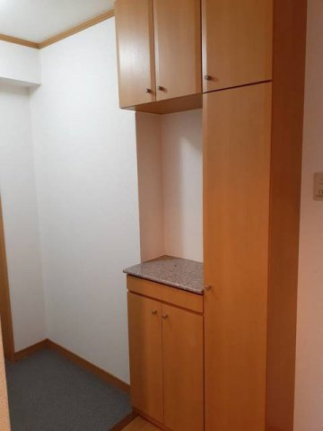 ラモーリ緑の玄関