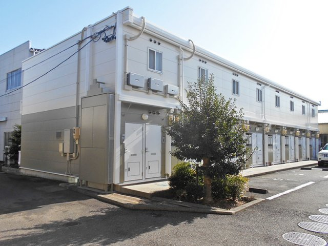 レオパレスセラヴィ町屋の外観