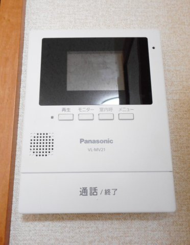 レオパレスやまもものその他|モニター付きインターホン