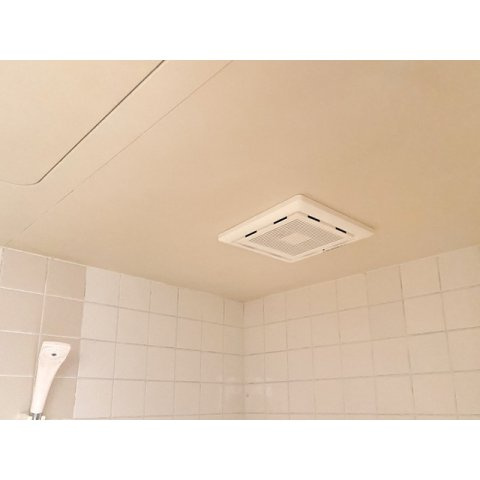 アイダハイツの浴室