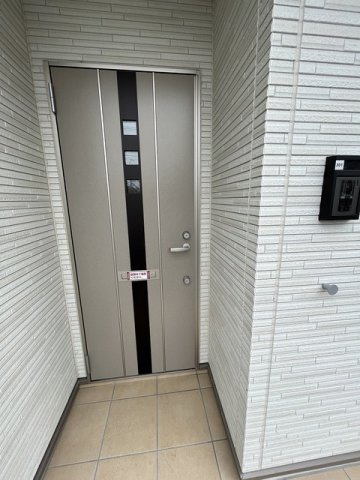 サニーコートＥ棟の玄関