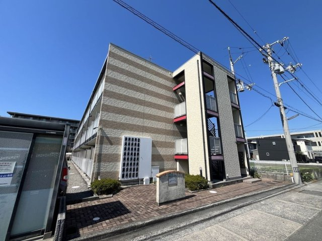 レオパレスグランドカメリアⅥの外観