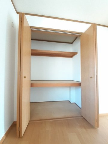 レジデンス淡路　Ａの収納