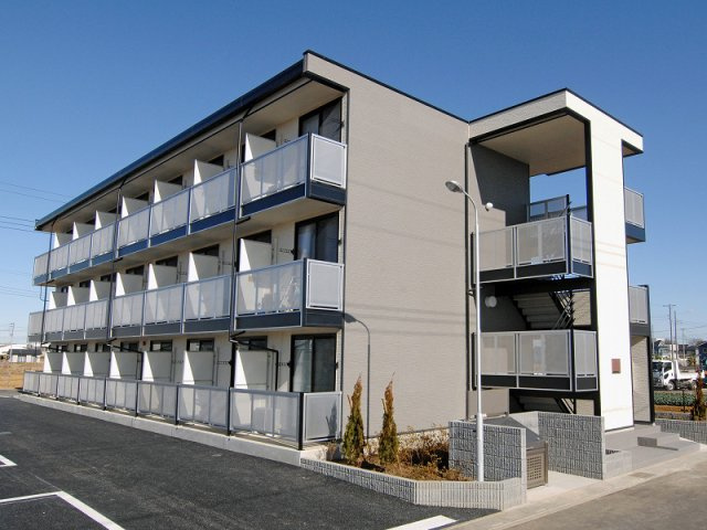 レオパレスプラティークラシーヌの外観