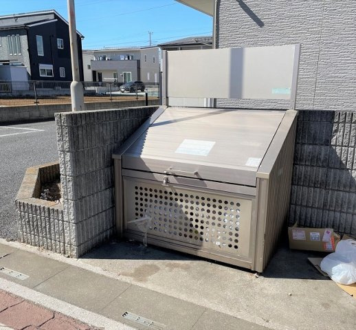 レオパレスプラティークラシーヌのその他|専用ゴミ置き場