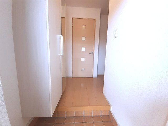 サンライズⅢの玄関|ゆったりとした玄関です
