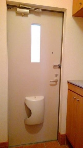 セルフィーユの玄関|明るい玄関です