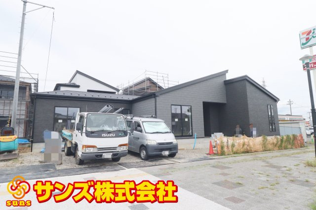 郡山市日和田町字南原　　　５号棟　　　日和田小学校、日和田中学区の外観|南西側から見た外観