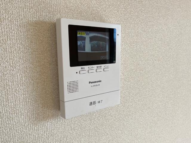 サクシード３の内装|カメラ付インターホン