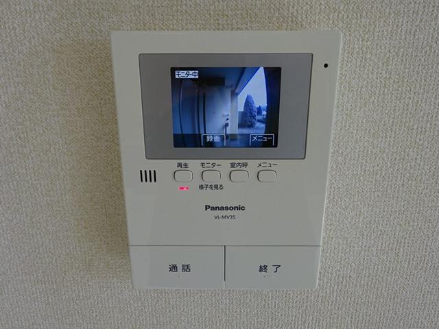 マインヒルズ伍番館の内装|カメラ付インターホン