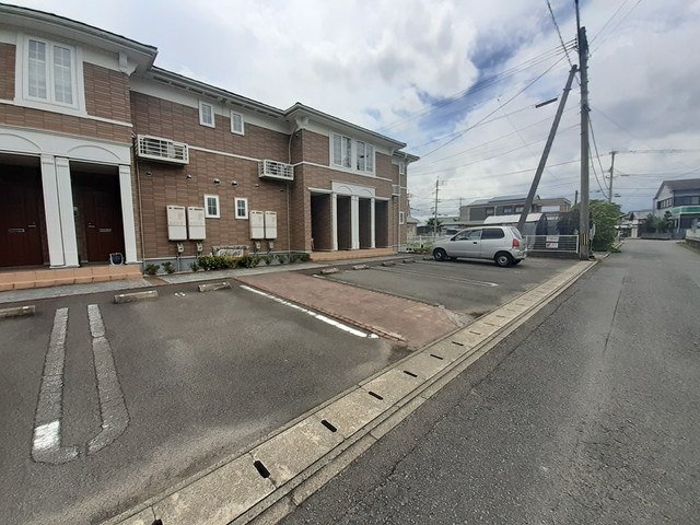 クレメント大江の駐車場|カースペースがあります