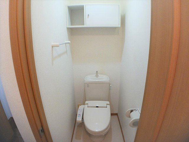 フォースロードＣのトイレ|落ち着いた色調のトイレです