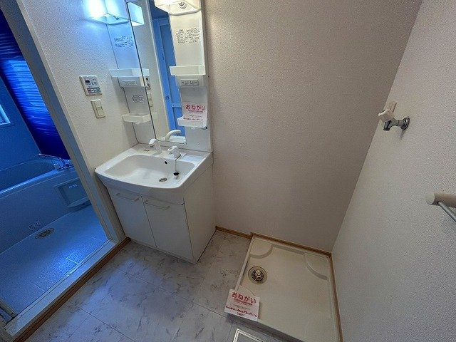 ジュネス２番館の洗面所|使いやすい洗面所です