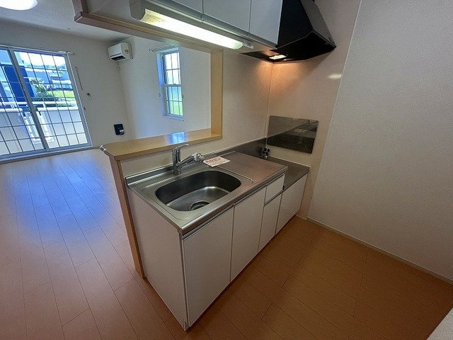 フロントフィールド１番館のキッチン|キッチンでお料理をお楽しみください