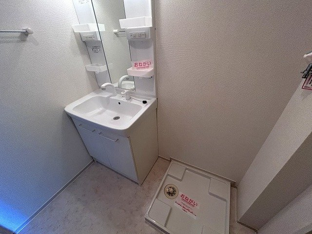 フロントフィールド１番館の洗面所|コンパクトで使いやすい洗面所