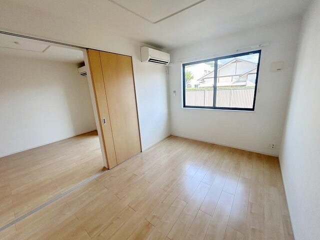 ＣＡＳＡ　４の内装|明るい色調の室内です